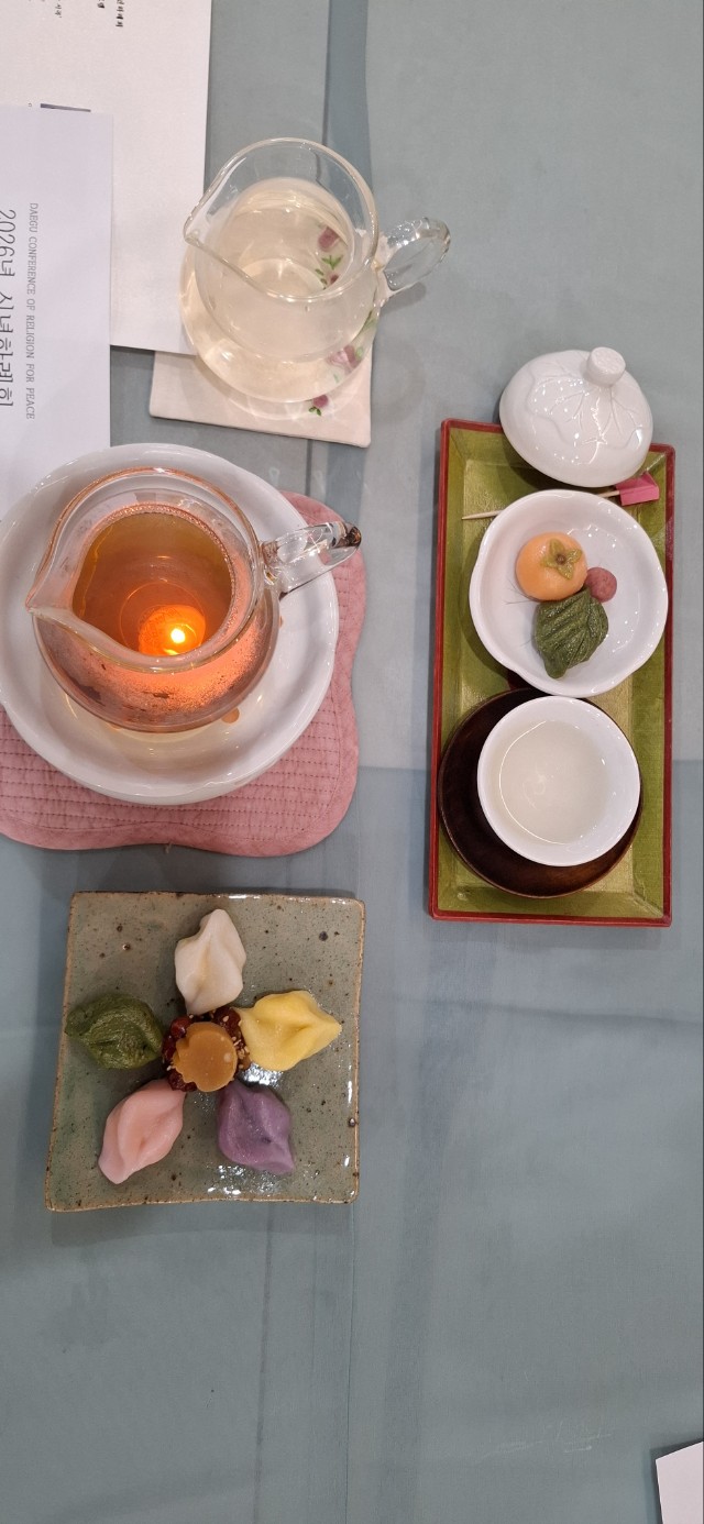 첨부